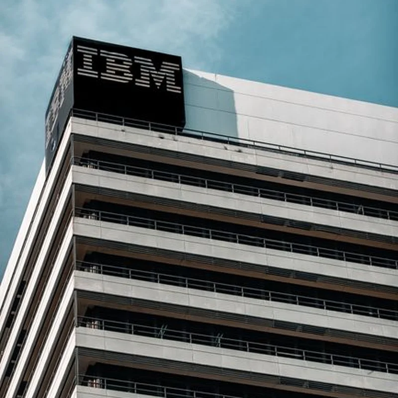 IBM 충격적 분기 분석, AI는 메인프레임을 죽이지 않았다는 CEO의 주장